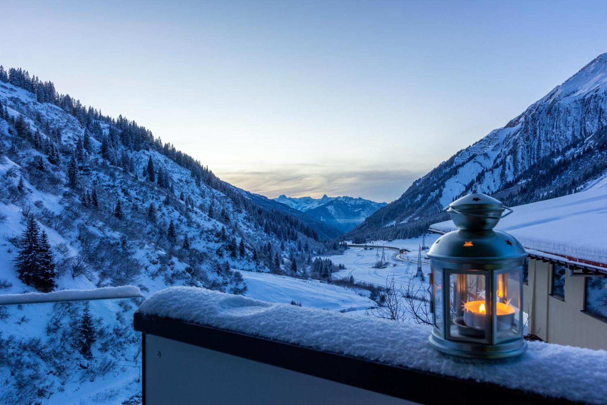 Wohlfuehlhotel Hubertushof Stuben am Arlberg Exterior photo