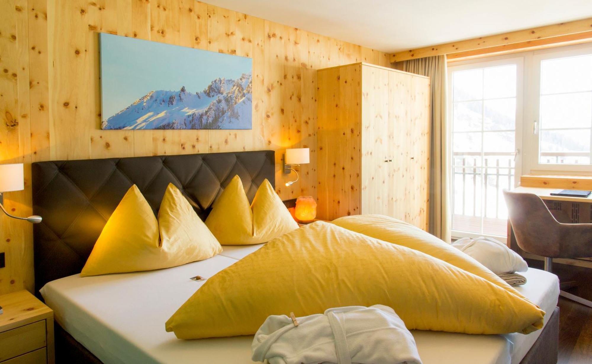 Wohlfuehlhotel Hubertushof Stuben am Arlberg Exterior photo